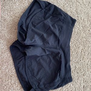 Kids lululemon black shorts size 14